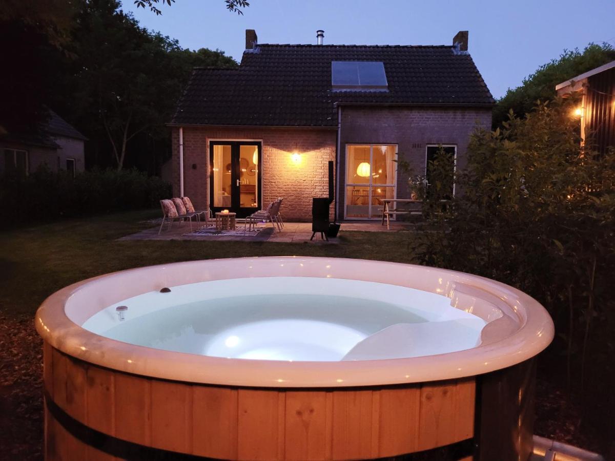 Ewijk Bohemian Wellness Met Hottub & Sauna מראה חיצוני תמונה